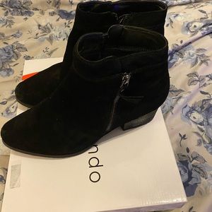 Black suede Blondo booties